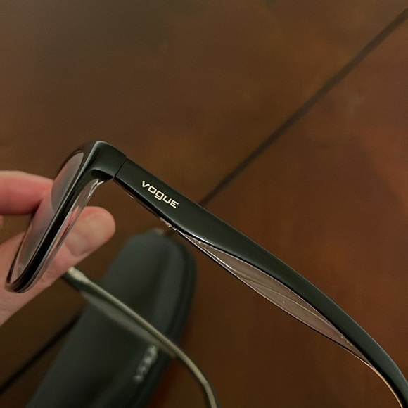 Vogue women eyeglass - Picture 2 of 12